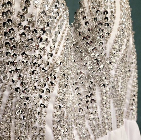 WEDDING DRESS - Picture 5 of 7